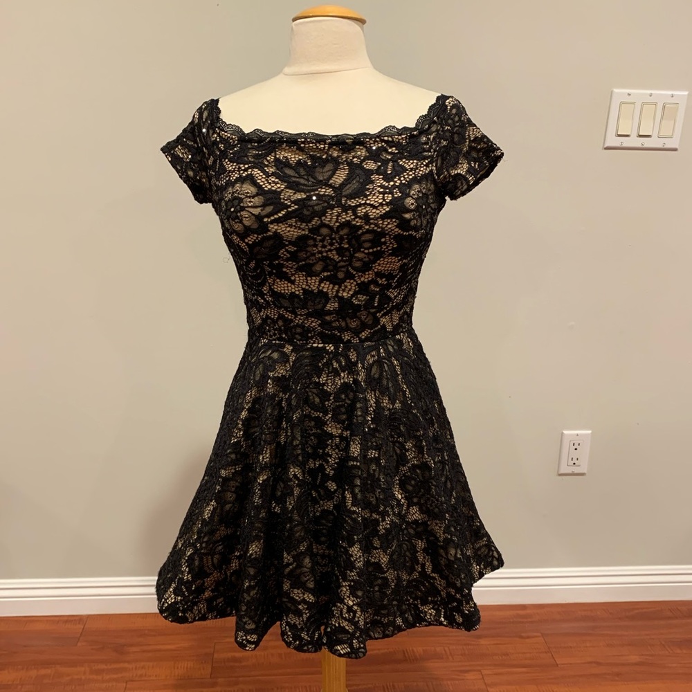 Dress Black Shiny Fancy Off-shoulder Above Knee